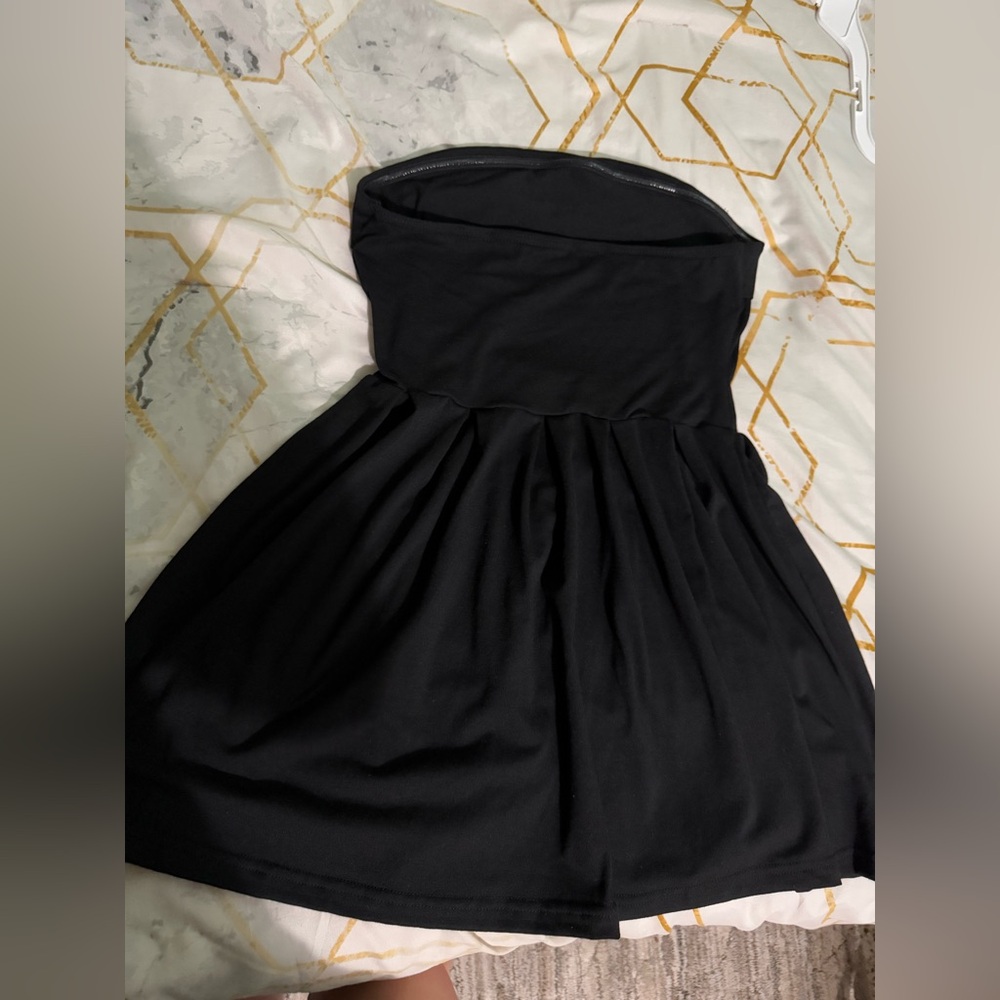 SHEIN Black Strapless Dress